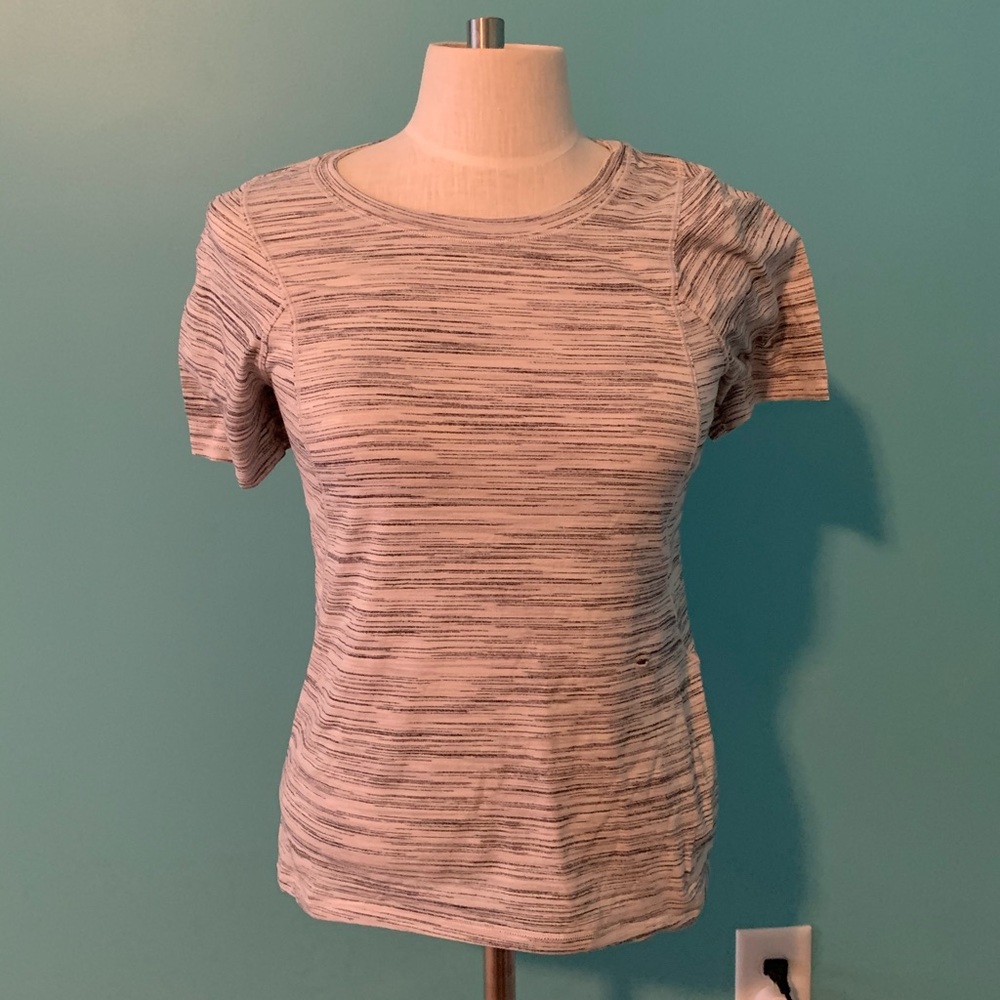 White-grey lululemon short sleeve